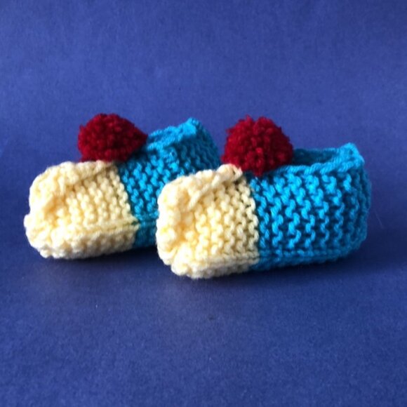 NWT Vintage Handmade Knitted Teal Yellow Children’s Slipper Booties - Picture 1 of 3